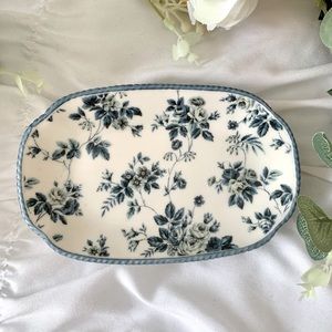 Blue and Cream Cabbage Rose Vintage Soap Dish